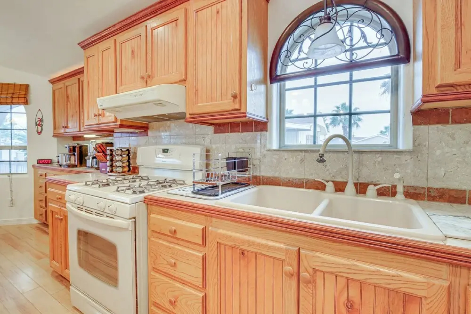 Canalfront Port Isabel Cottage: 5 Mi to Beach!