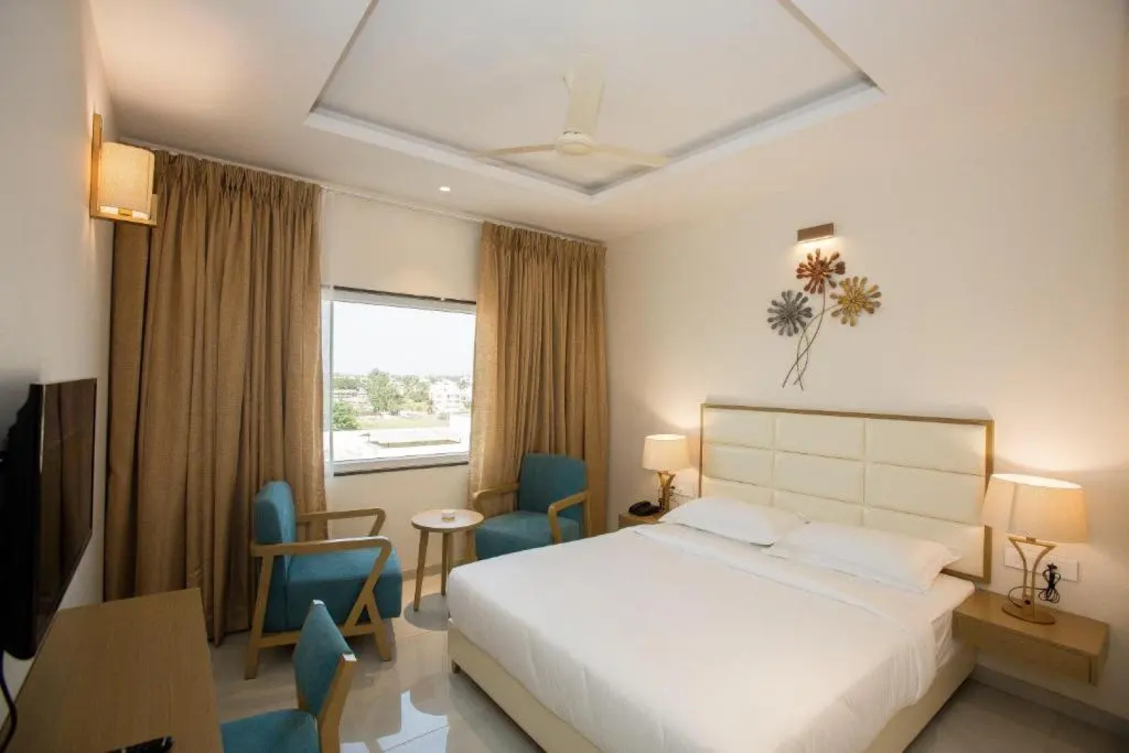 Sapphire Premium Hotel & Suite