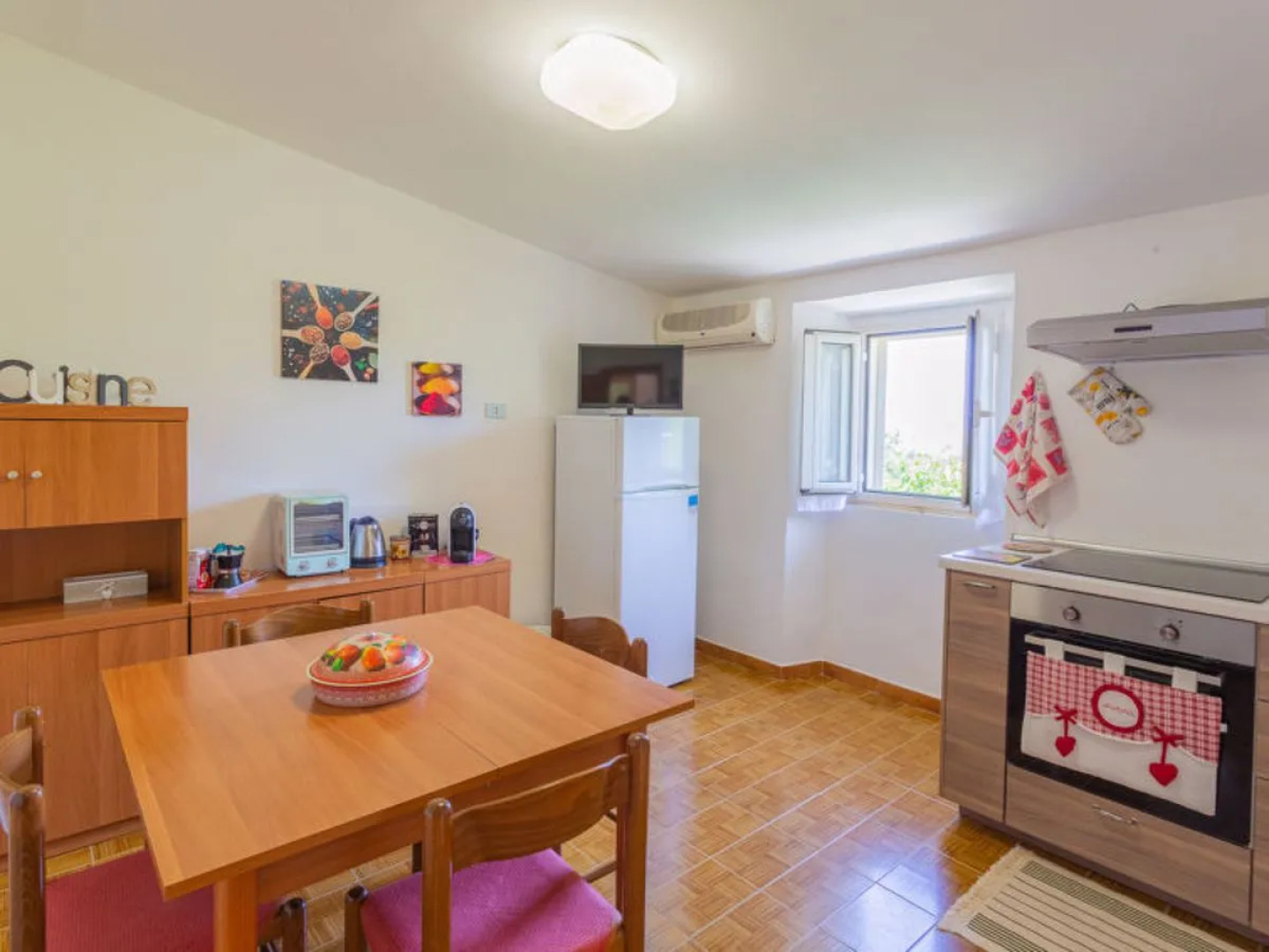 House Erika Ripatransone