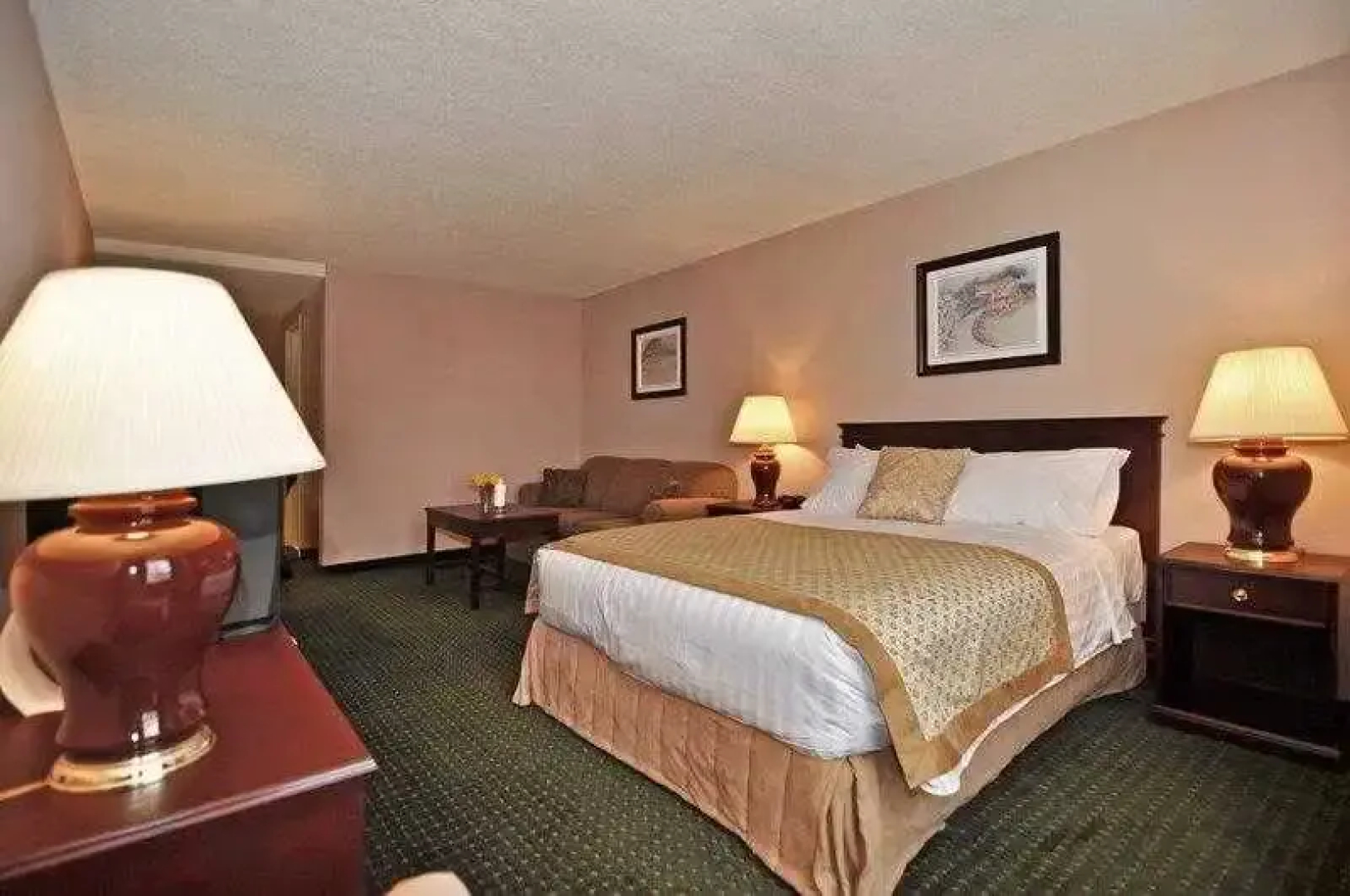 Best Western Plus Manoir Adelaide
