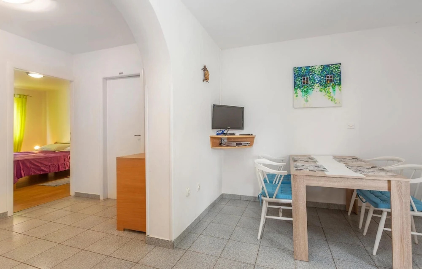 Amazing Home in Malinska With Wifi and 2 Bedrooms