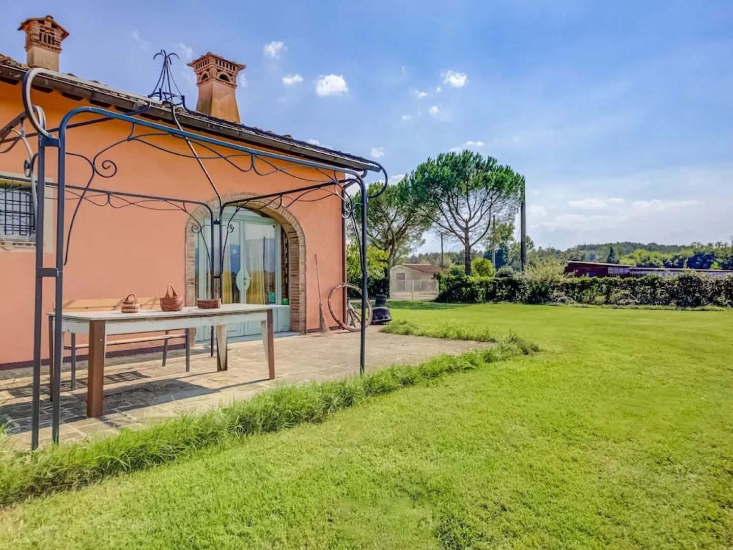 Cozy Holiday Home in Tuscany Italy with Farm view