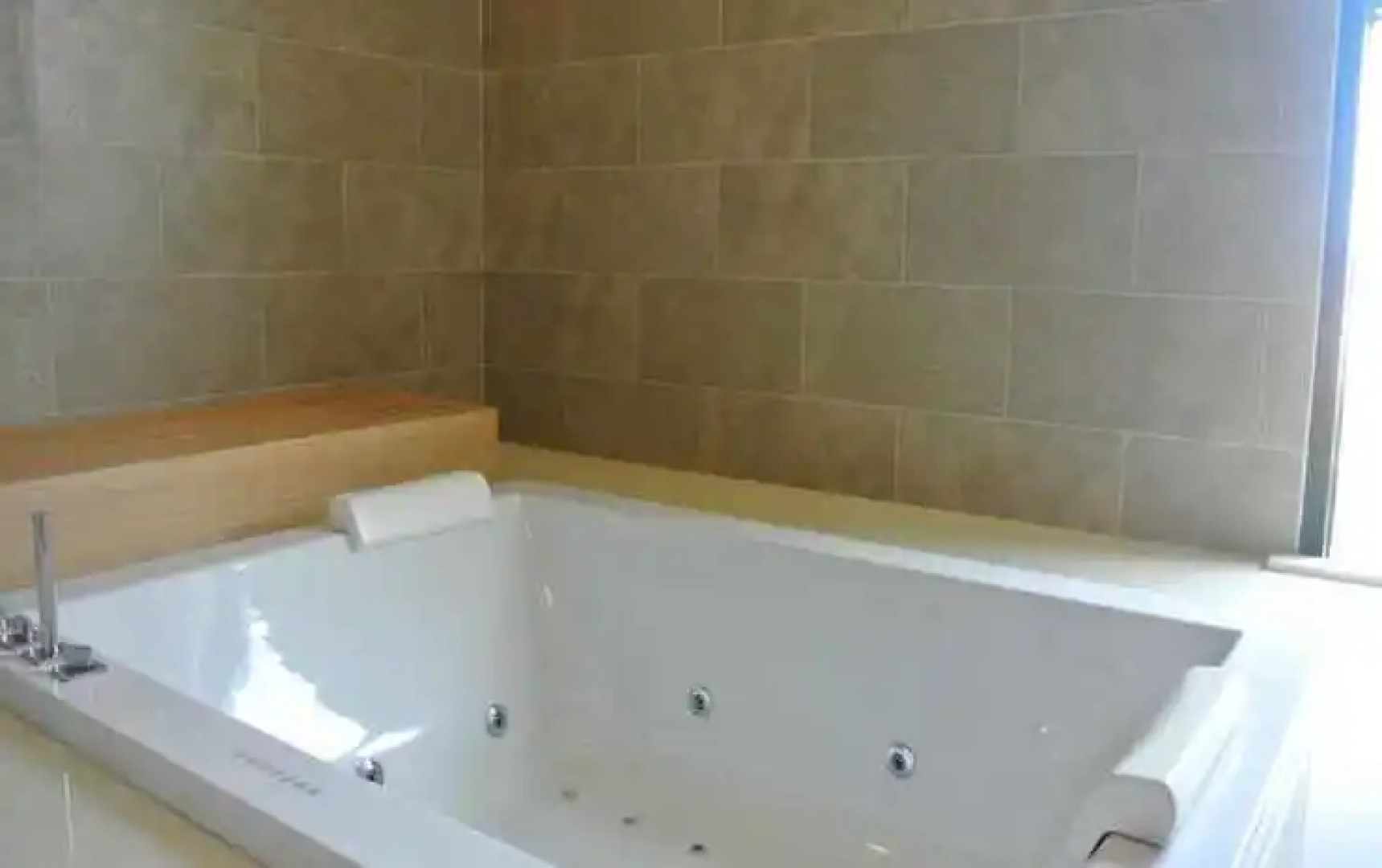 Himawari @Kanyarat Condo 11St Floor