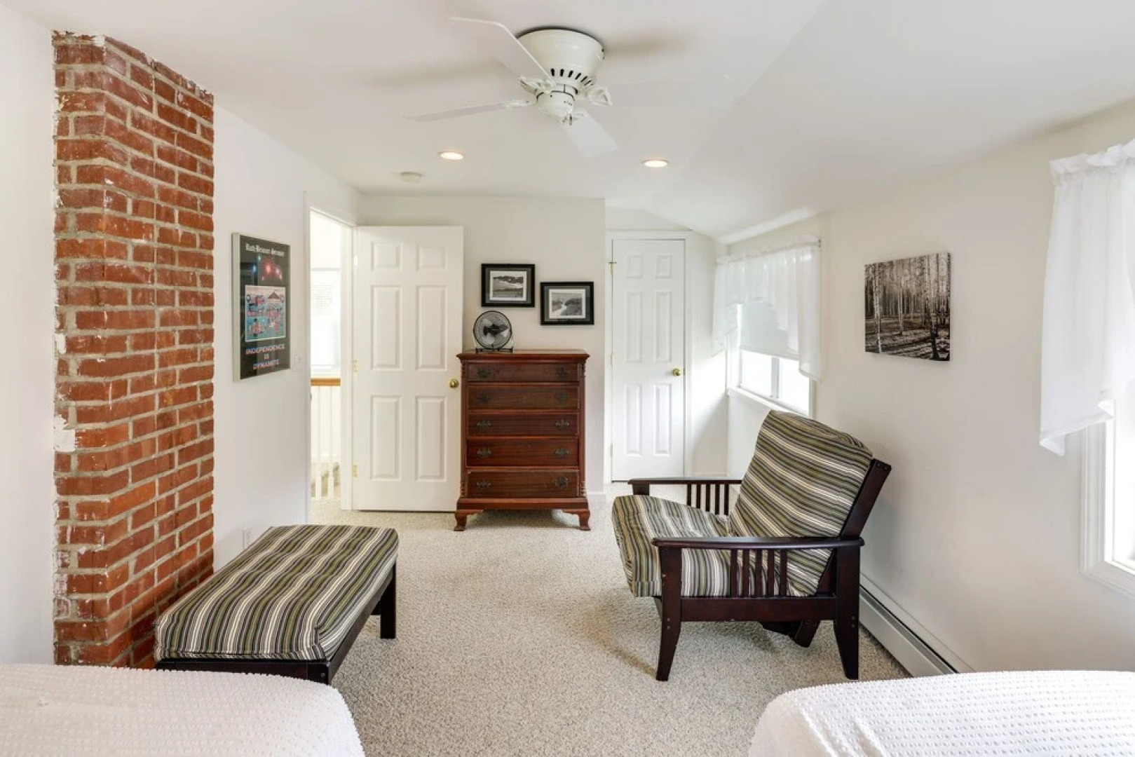 Charming Old Saybrook Home: Half-mi to Sand & Sea!