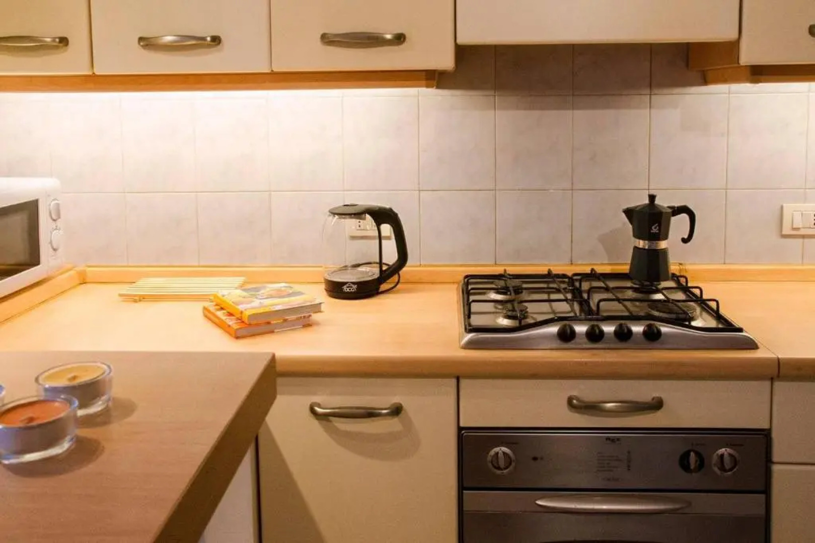 ALTIDO Lively 2 bedroom Apt with Parking close to Como