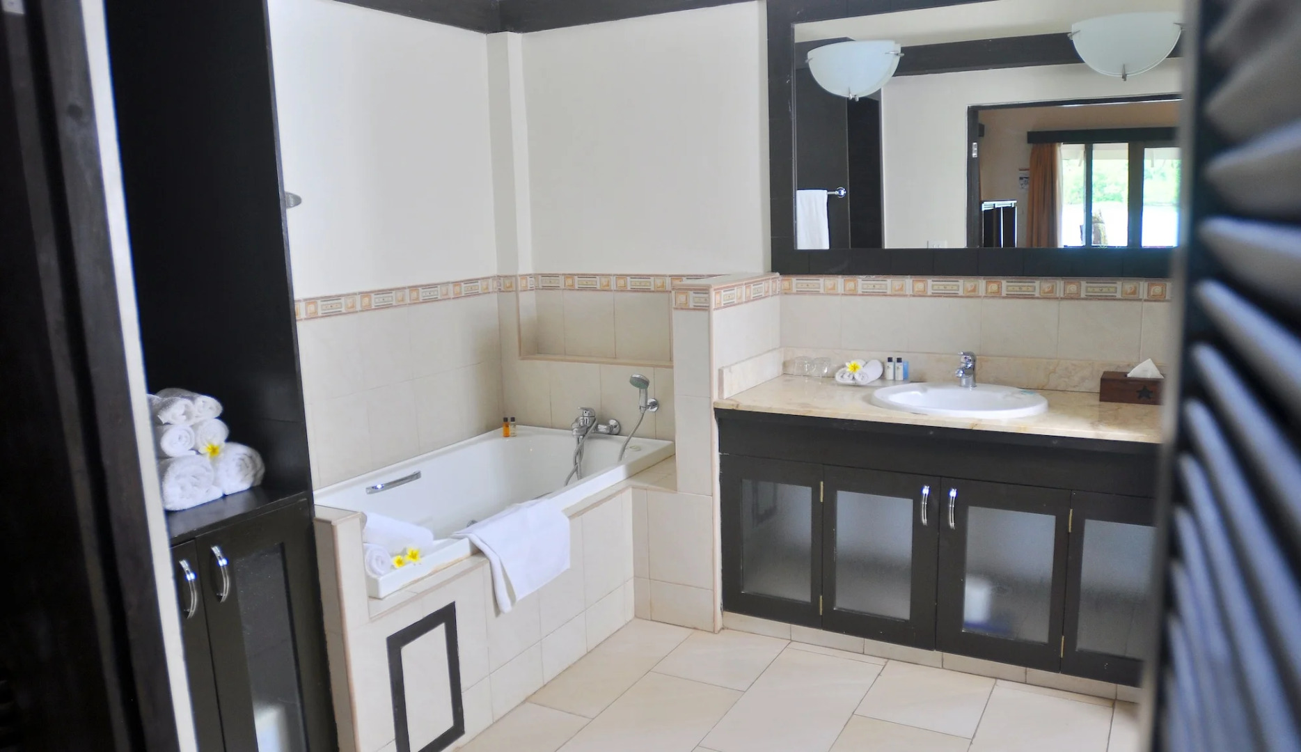 Warwick Le Lagon Resort & Spa, Vanuatu