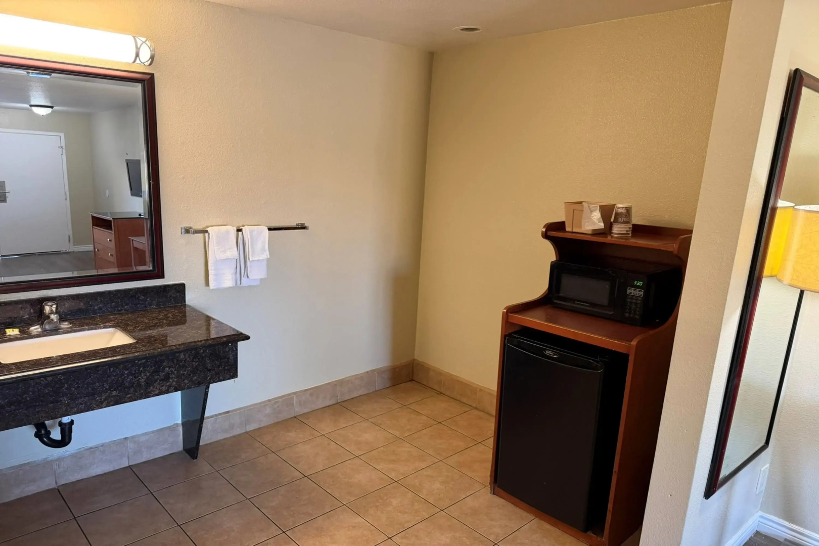 Travelodge by Wyndham Hemet CA