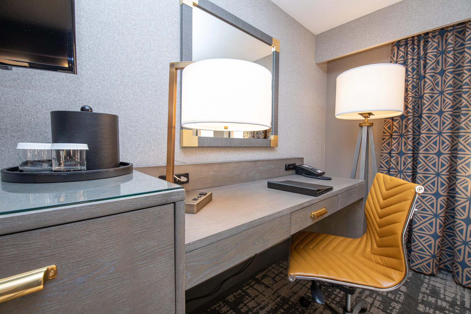 Crowne Plaza Providence-Warwick Airport by IHG