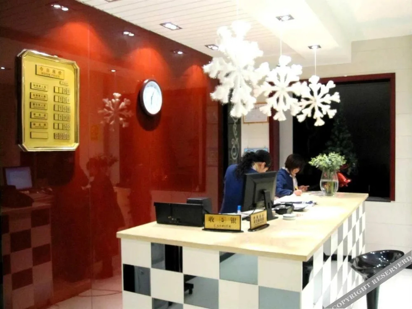 Xinhuazhou Hotel