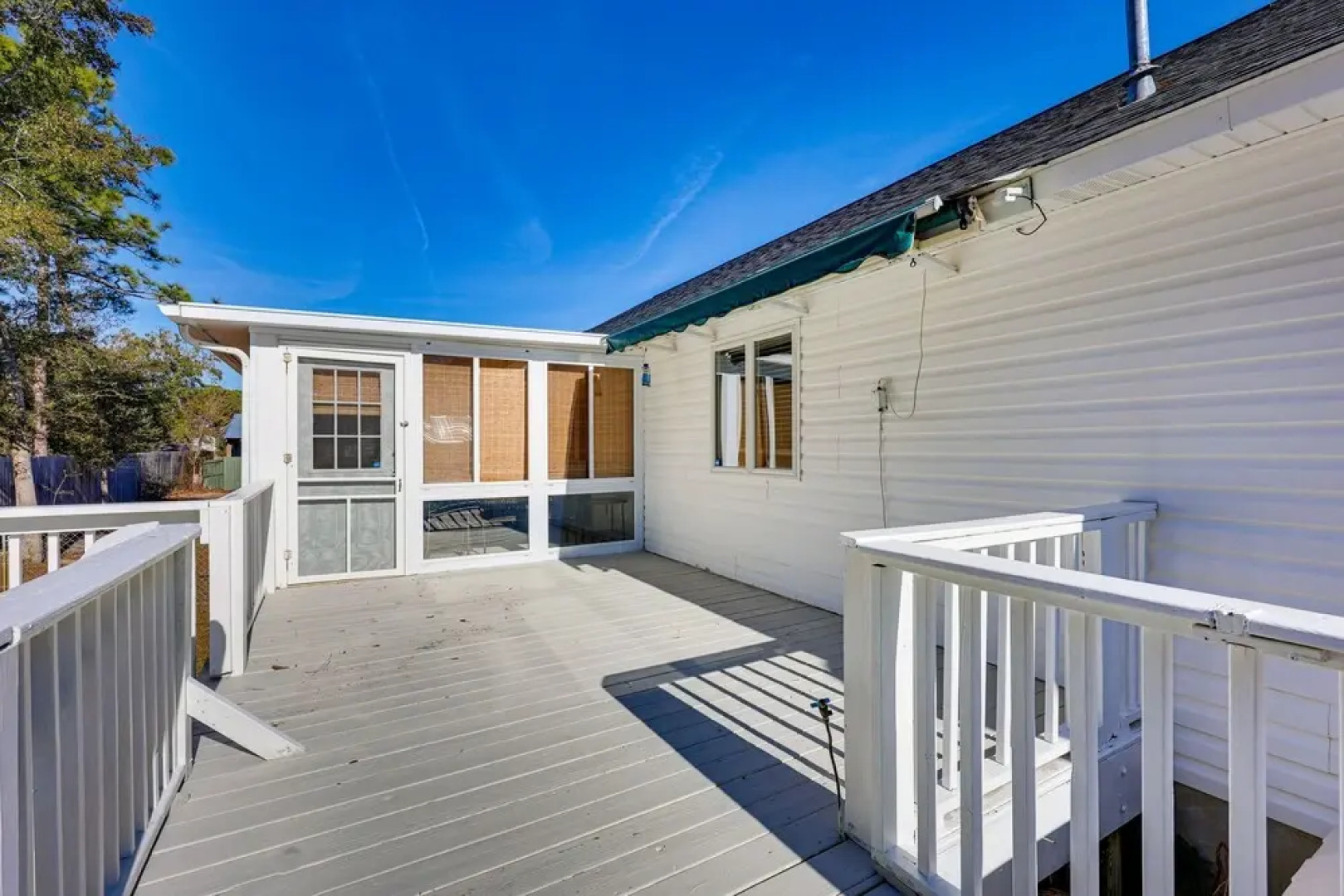 Cape Carteret Home ~ 3 Mi to Crystal Coast Beaches