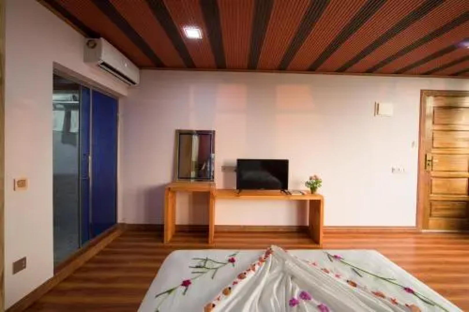 Отель Sunset Stay Maldives 