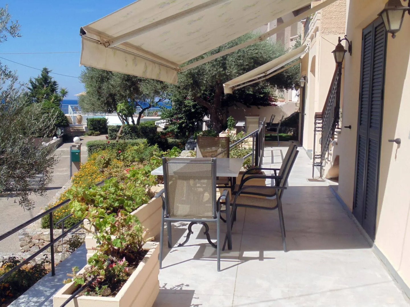 Terpsichori Villa & Apartments