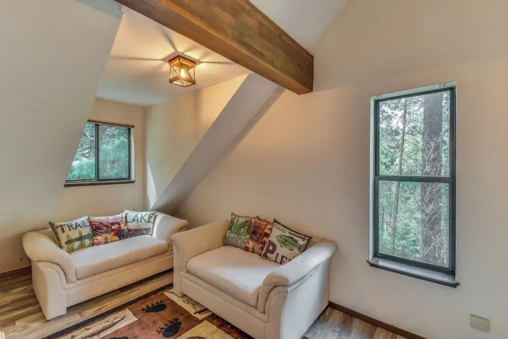 2 Mi to Mi-wuk Village: Cabin w/ Large Deck