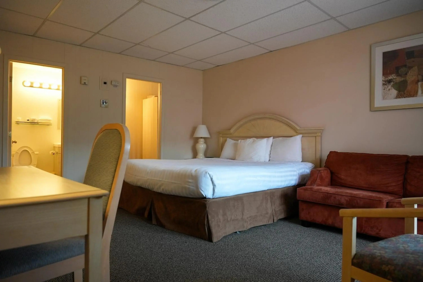 Travelodge by Wyndham Niagara Falls at the Falls