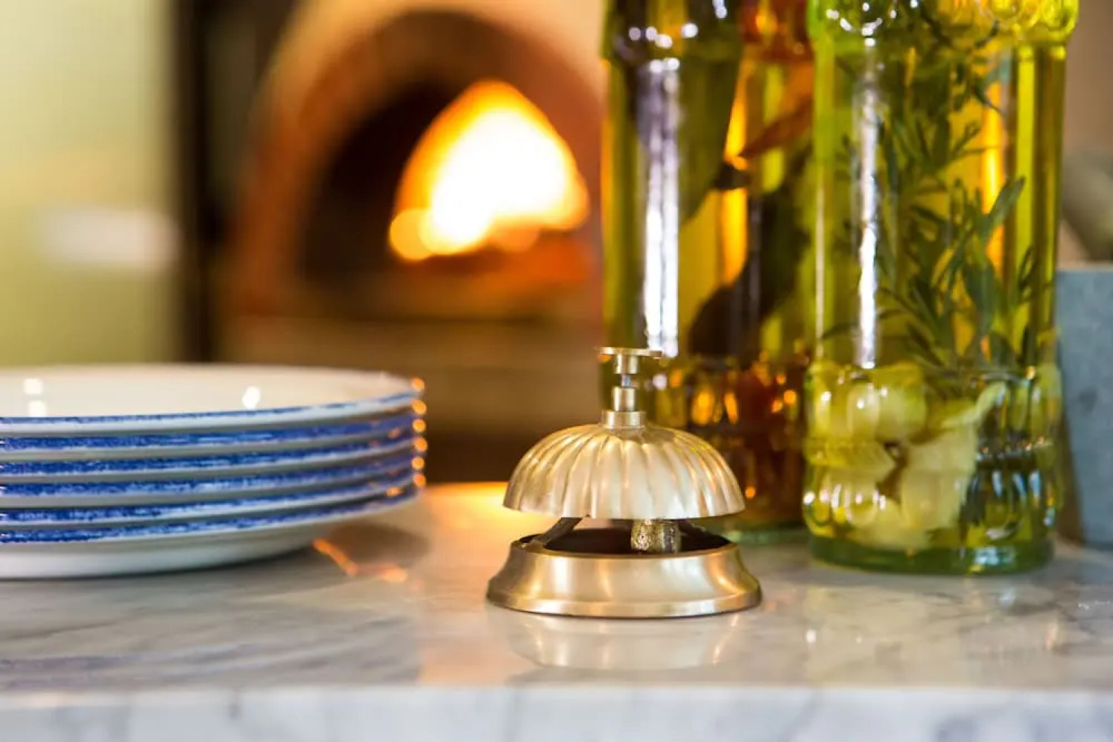 The Curious Pig in the Parlour