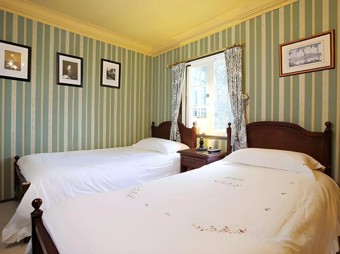 Cingjing Hanging Garden