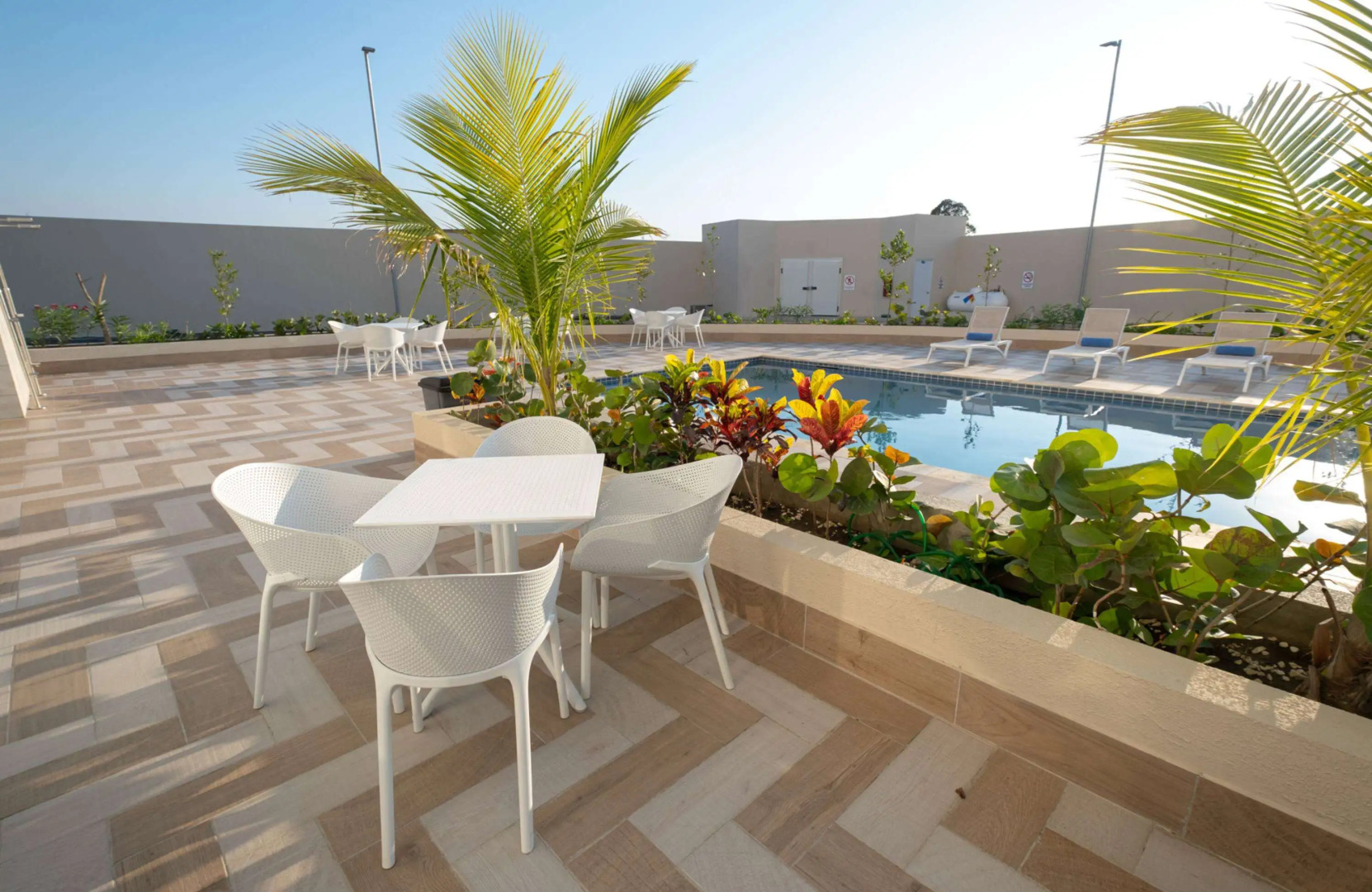 Super 8 By Wyndham Manzanillo