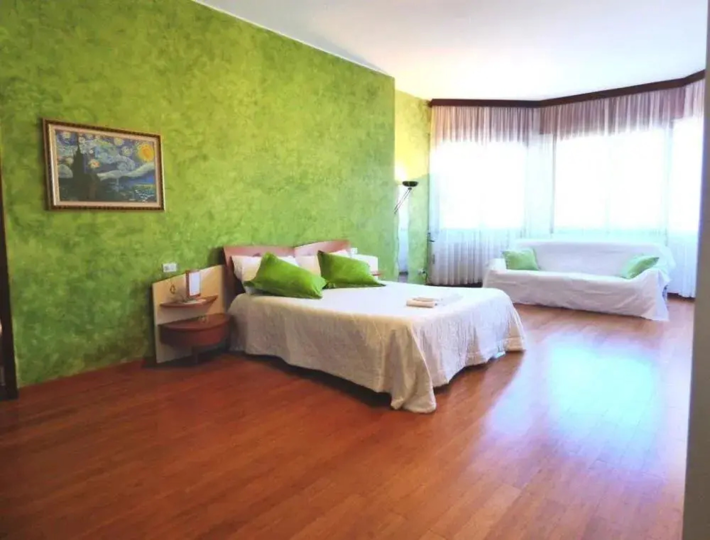 Villa Milano Laghi - Il Giardino Fiorito B&B