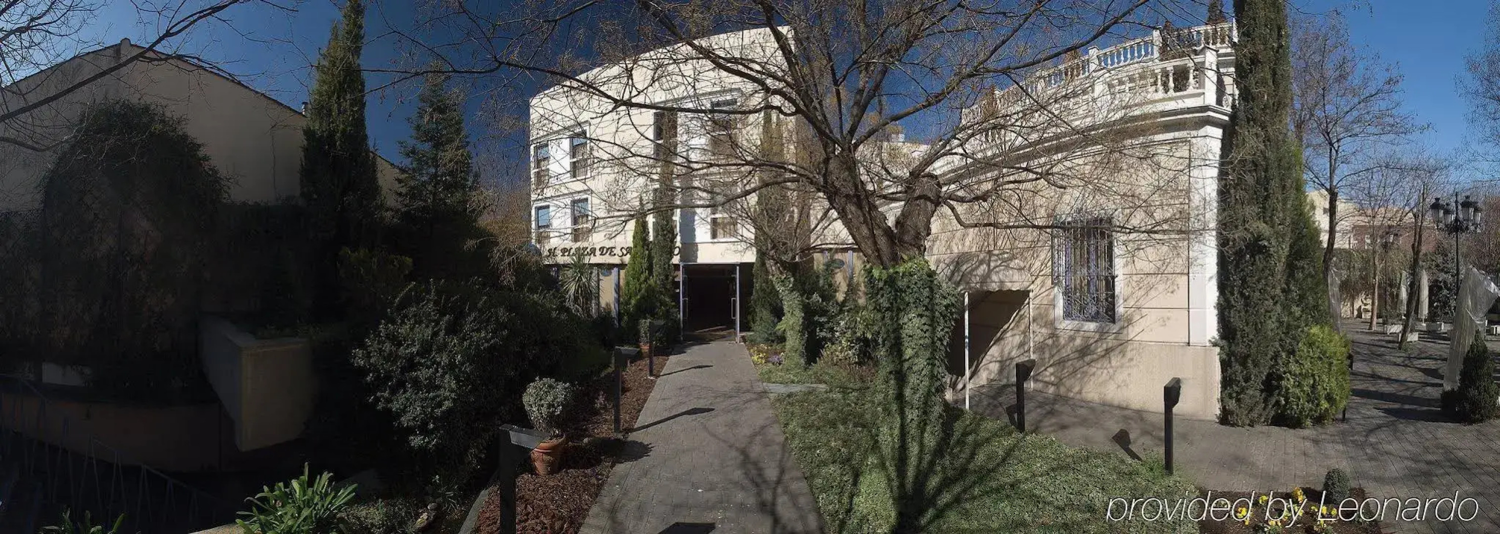 Egido Plaza De Santiago