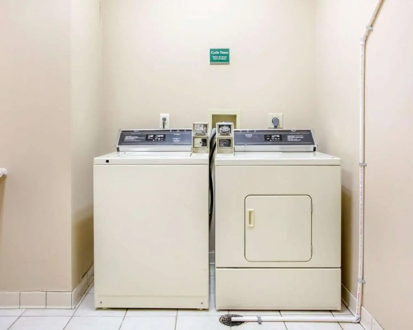 La Quinta Inn & Suites by Wyndham South Holland