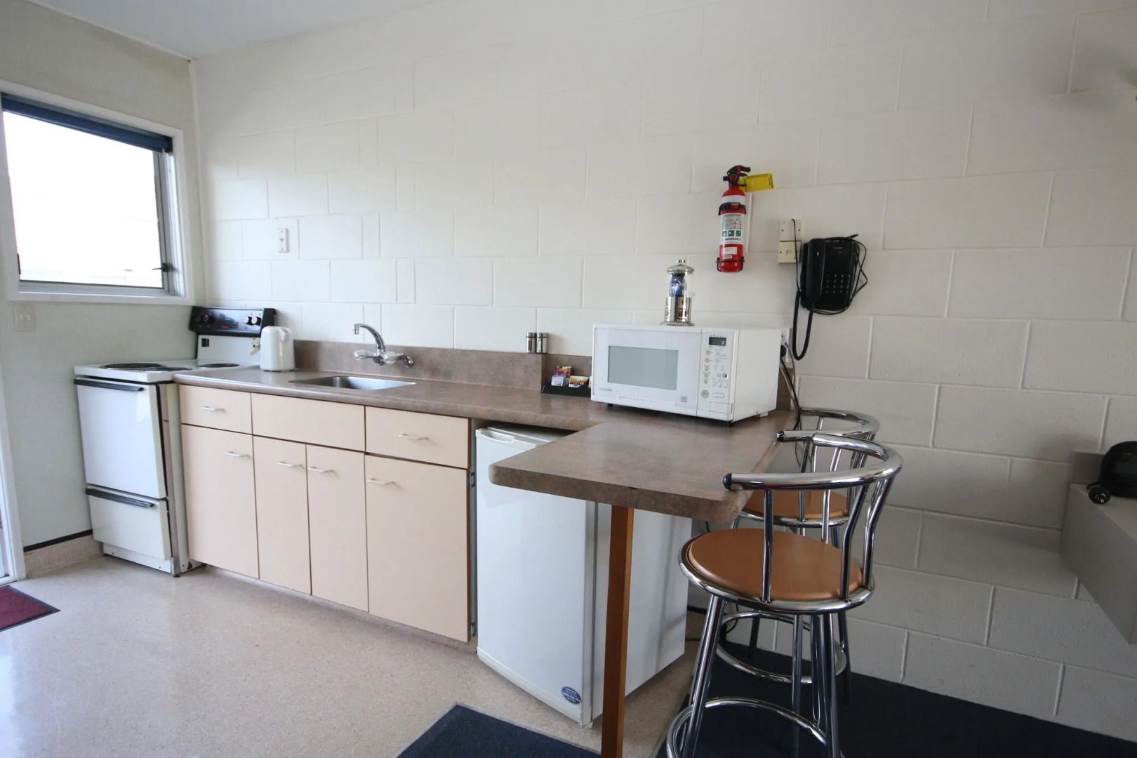 Midway Pacifica Lodge