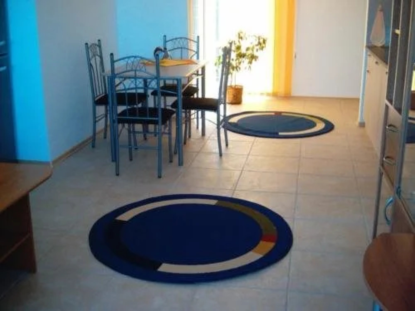 Lucky Beach Apartments