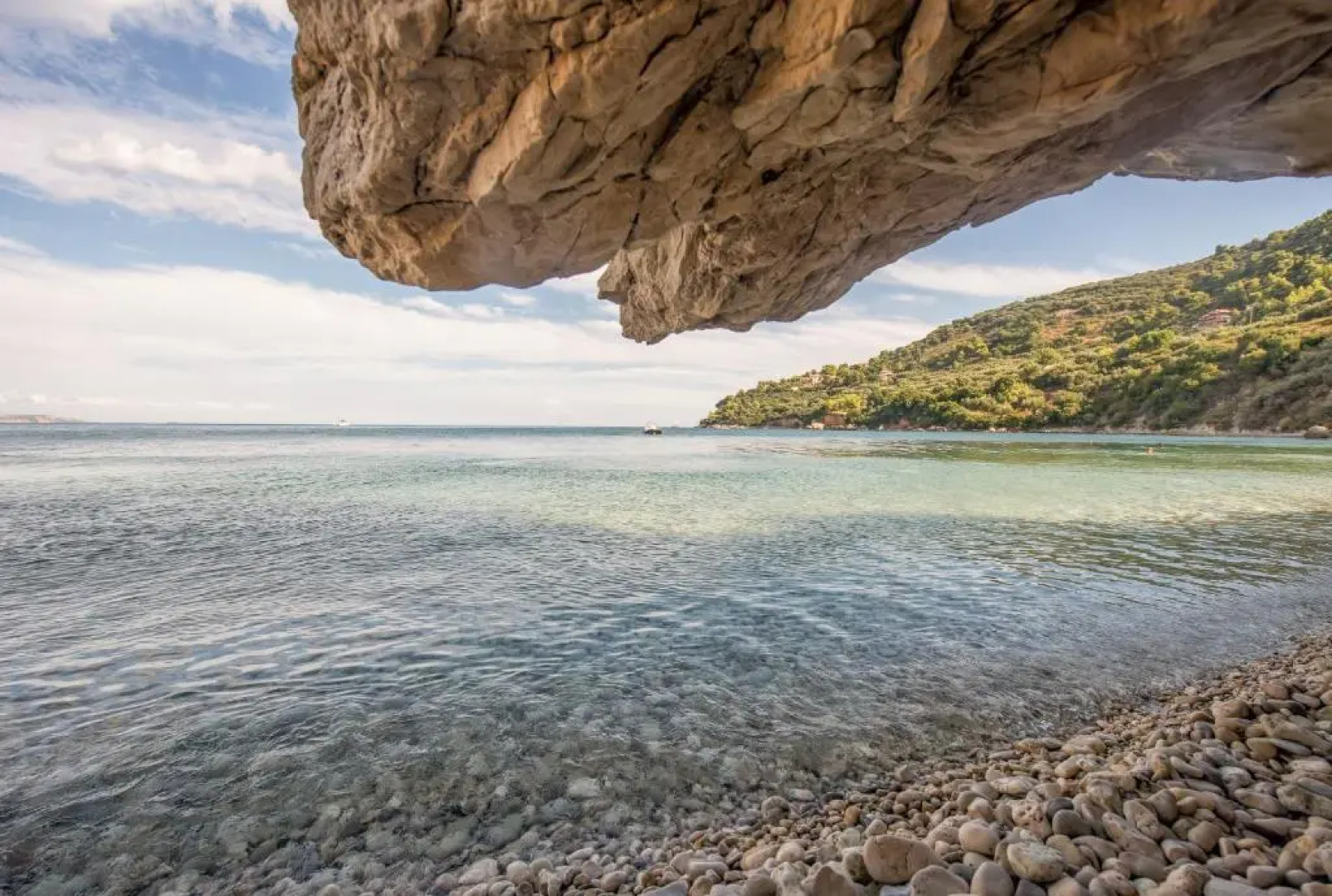 Lithalona Villas & Houses