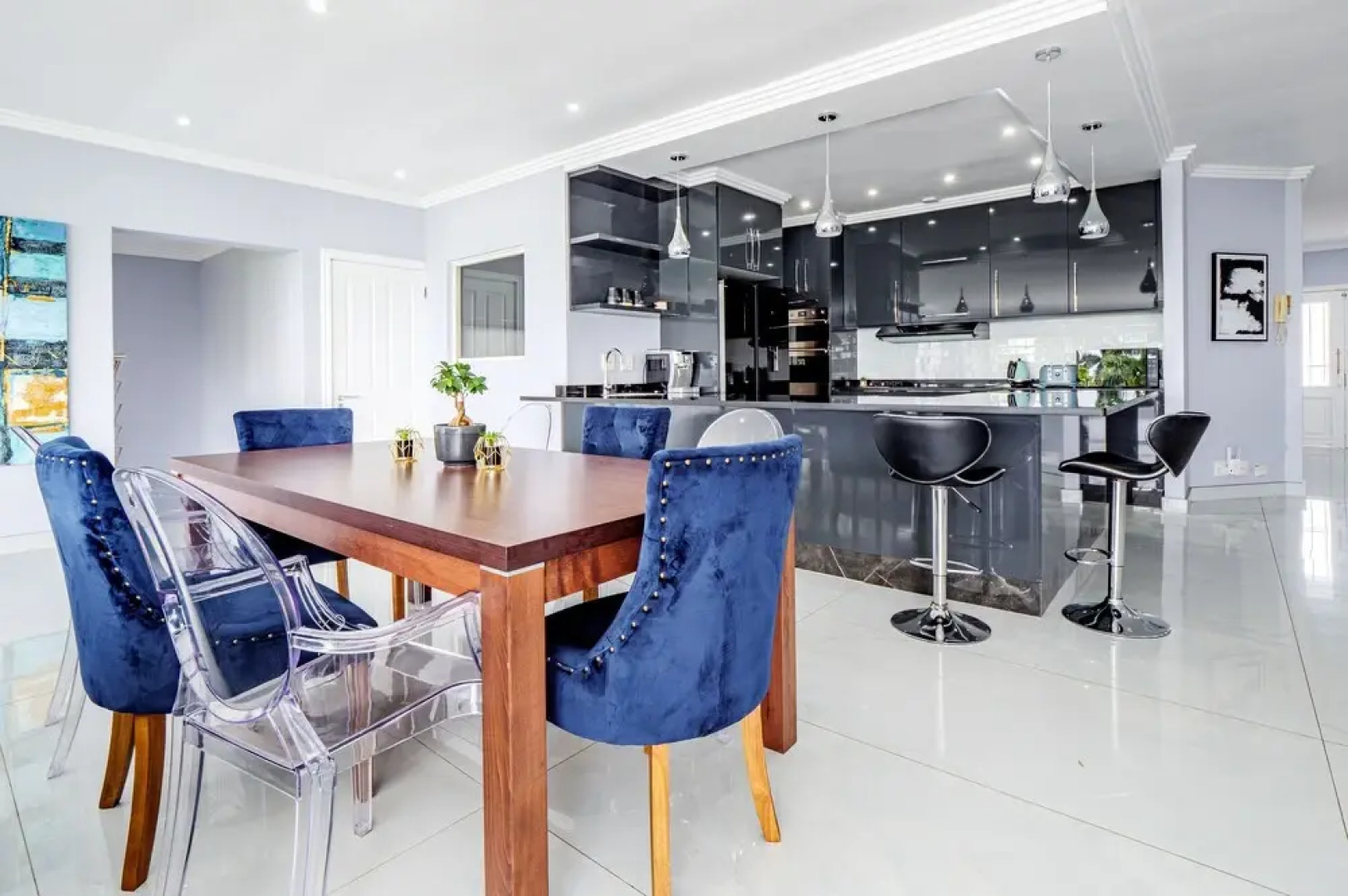 Gemmell Place by HostAgents