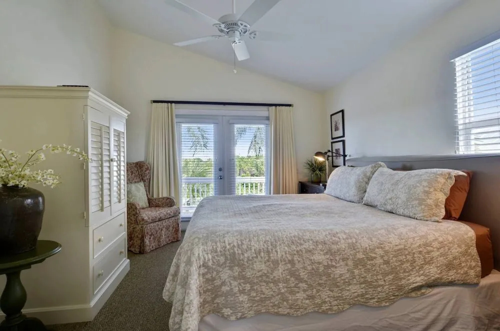Coral Villa by Avantstay Close 2 DT Key West Shared Pool & Patio!