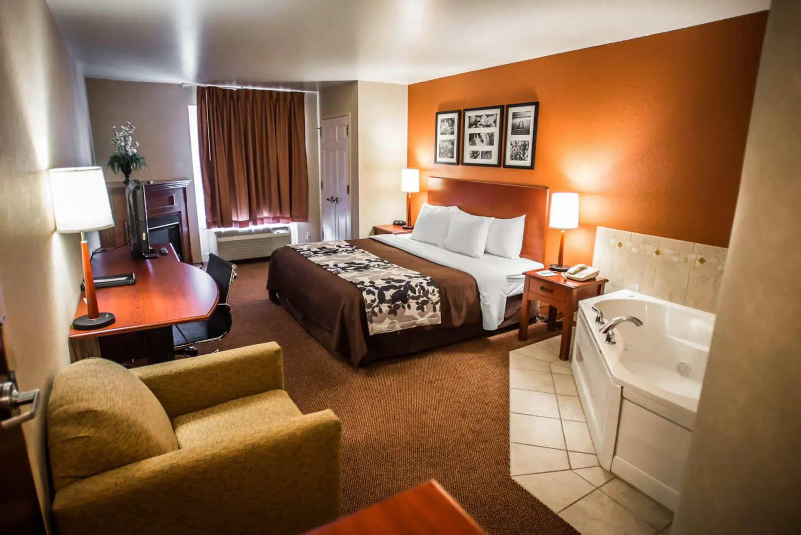 Sleep Inn & Suites Dunmore