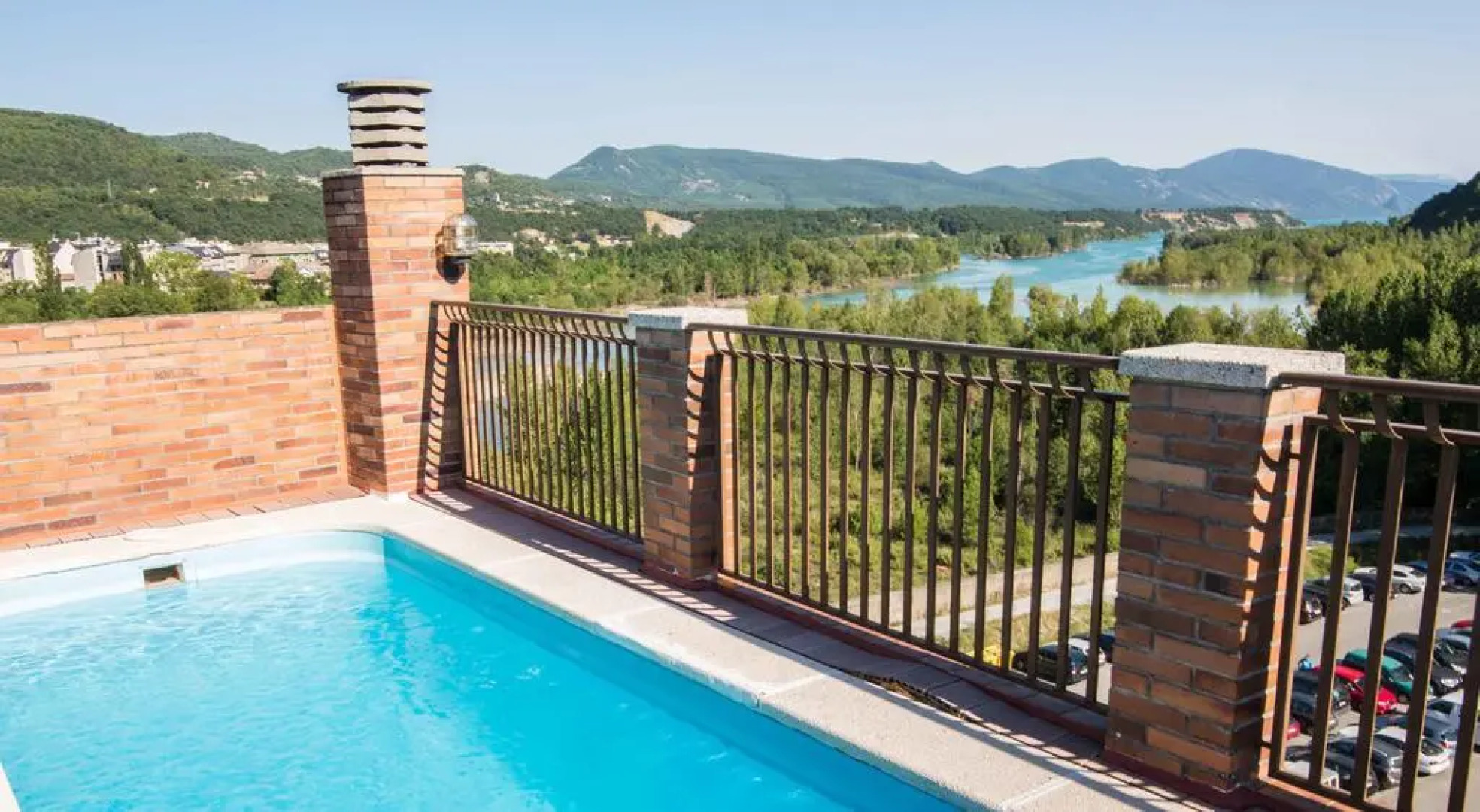 Apartahotel Dos Ríos Ainsa