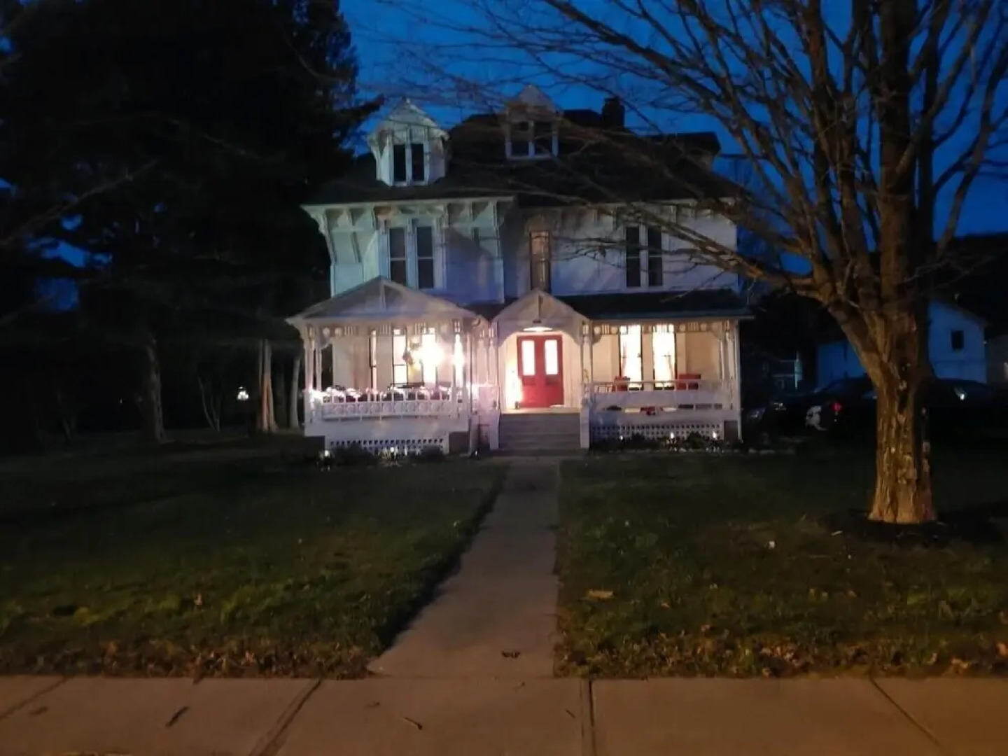 The Francis Rose House 3 Bedroom Home by Redawning