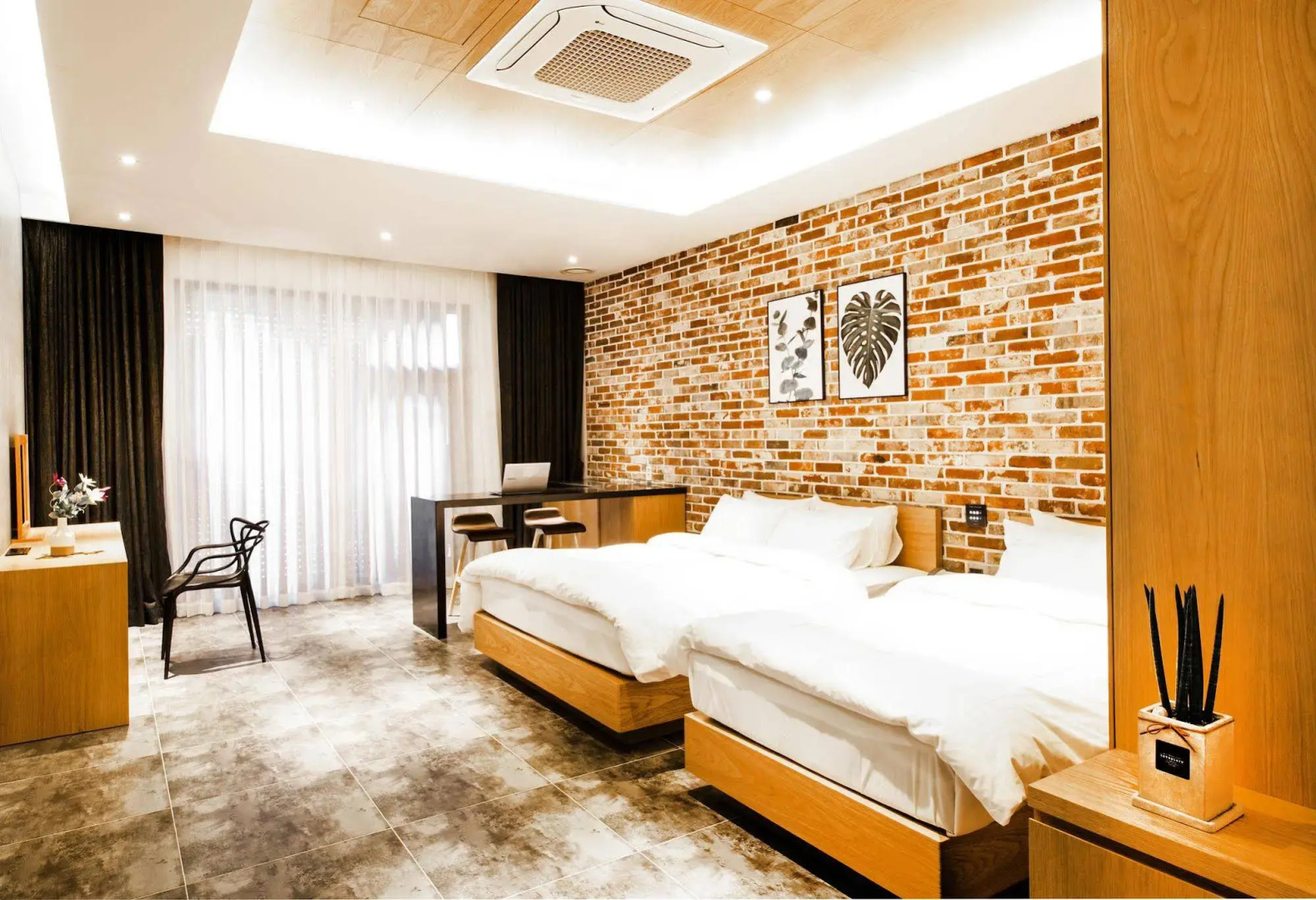 Schweizer Dorf Hotel