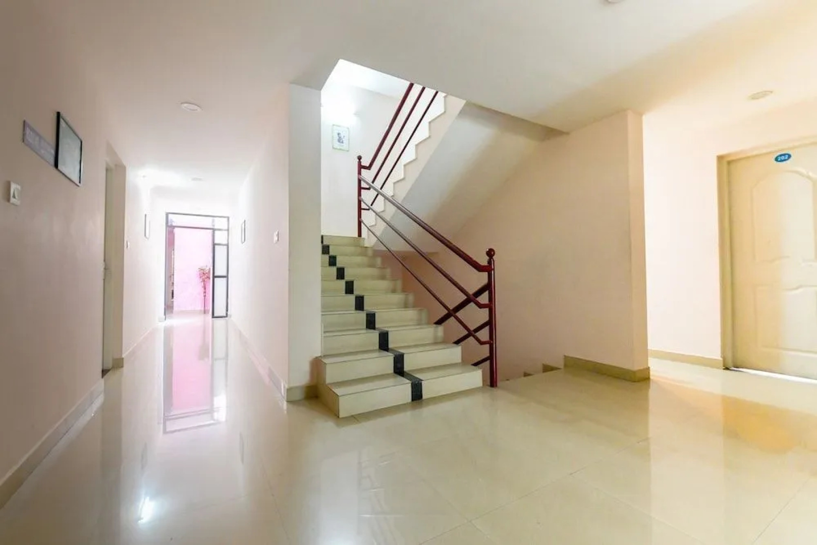 Hotel Tri-Star Regency