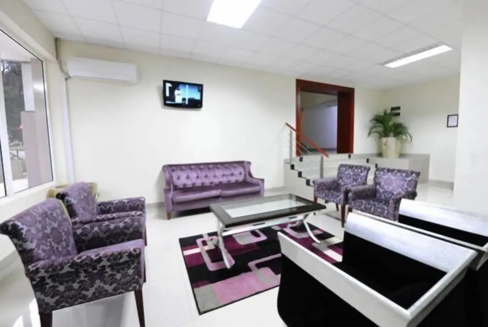 Hotel Ritz Waku-Kungo