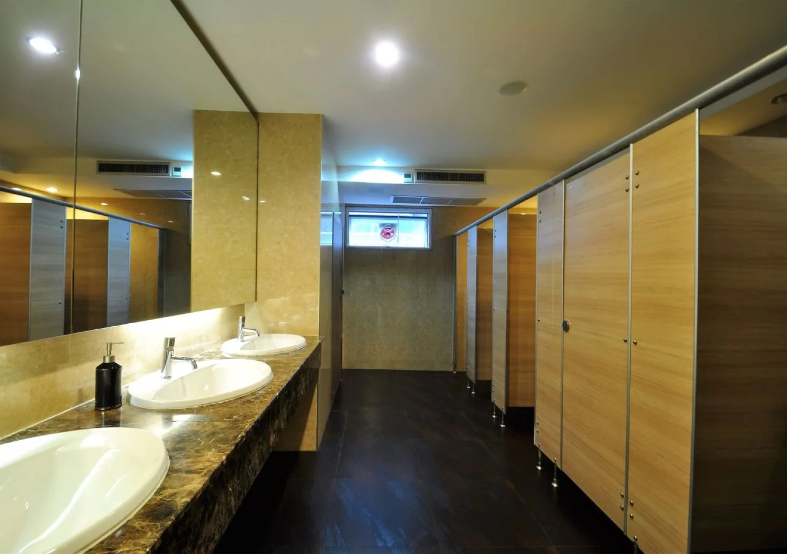 The Bedrooms Hostel Pattaya