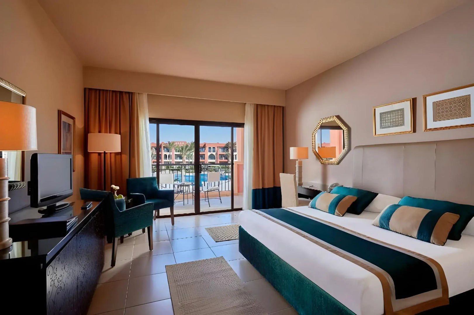 JAZ Oriental, Almaza Bay