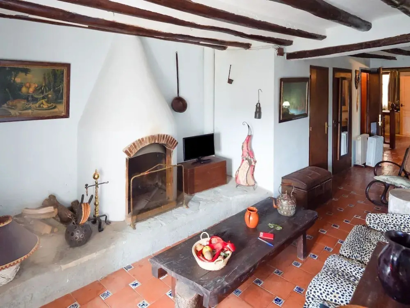 Rustic Holiday Home in Tolva near Mont Rebei Lake