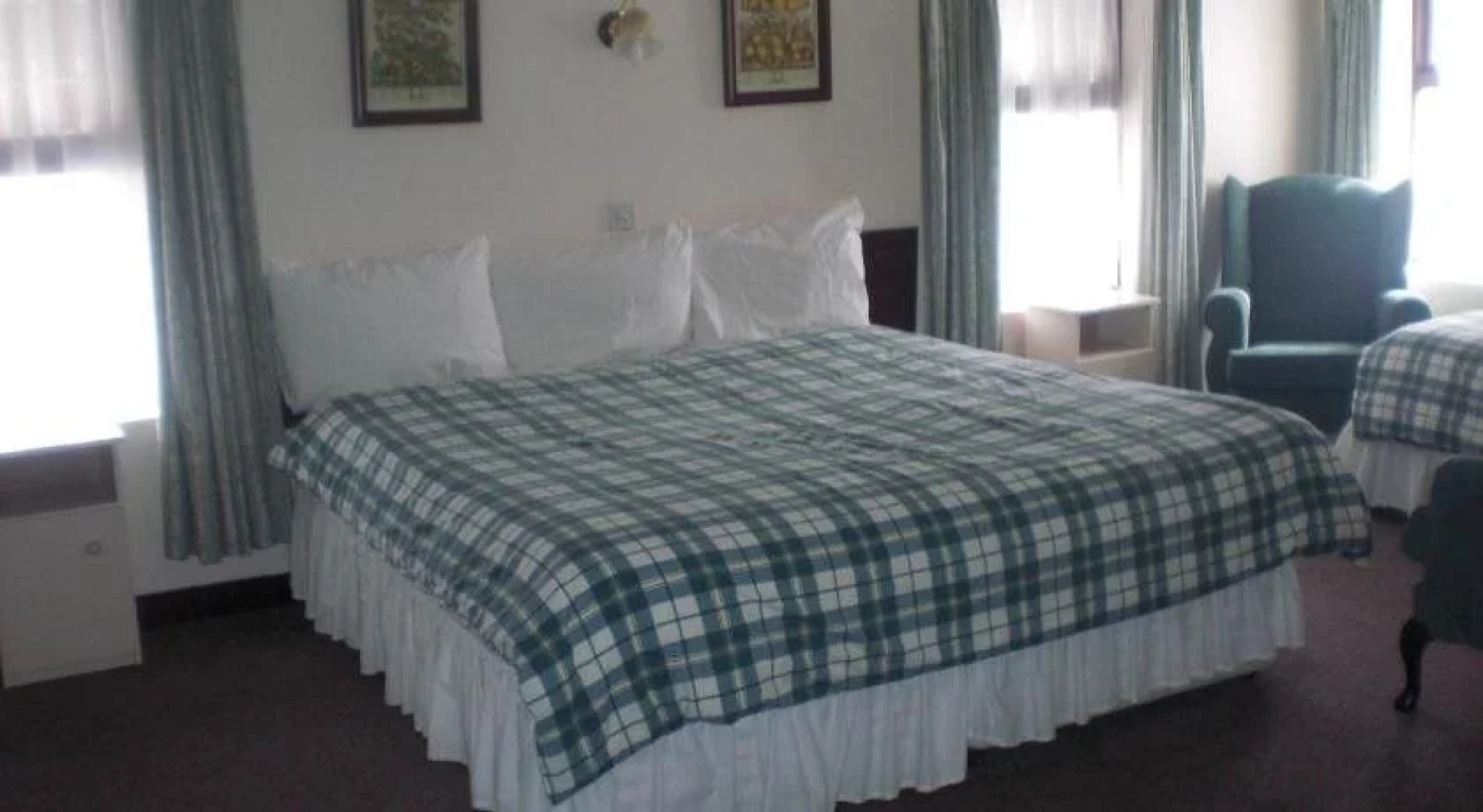 Countrywide Inns Commercial & Tourist