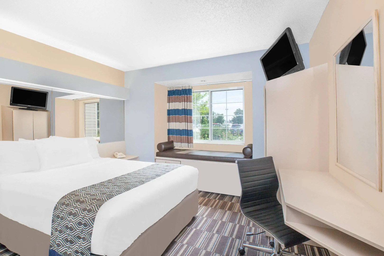 Microtel Inn & Suites By Wyndham Clear Lake