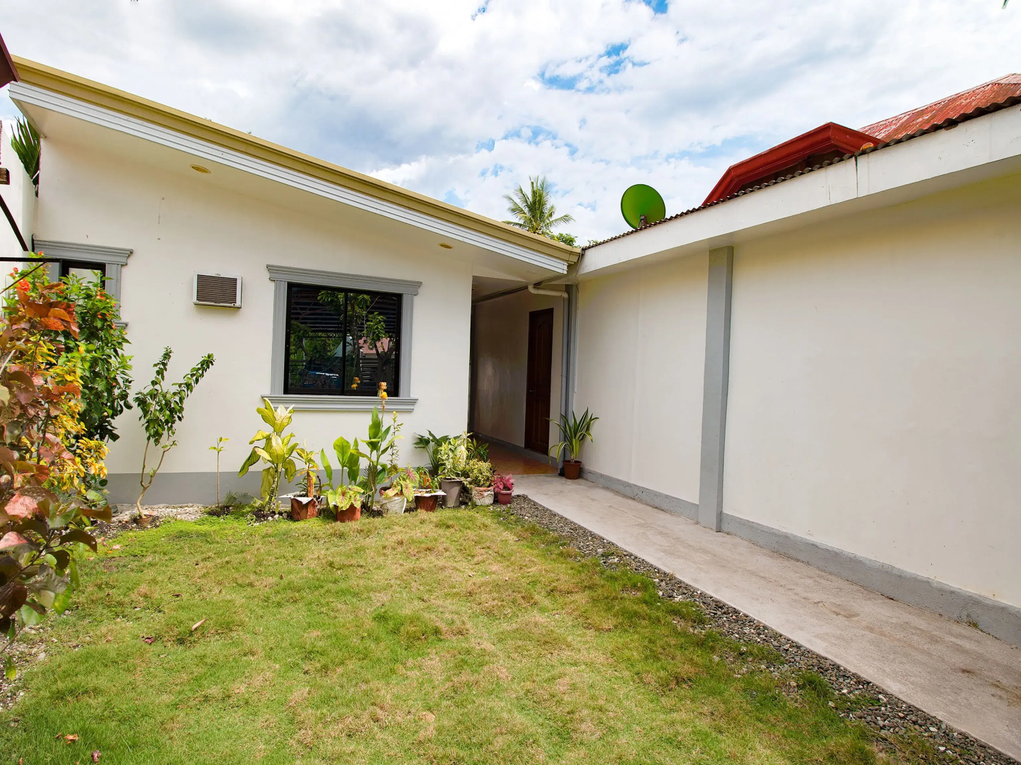 OYO 777 Rn Guesthouse