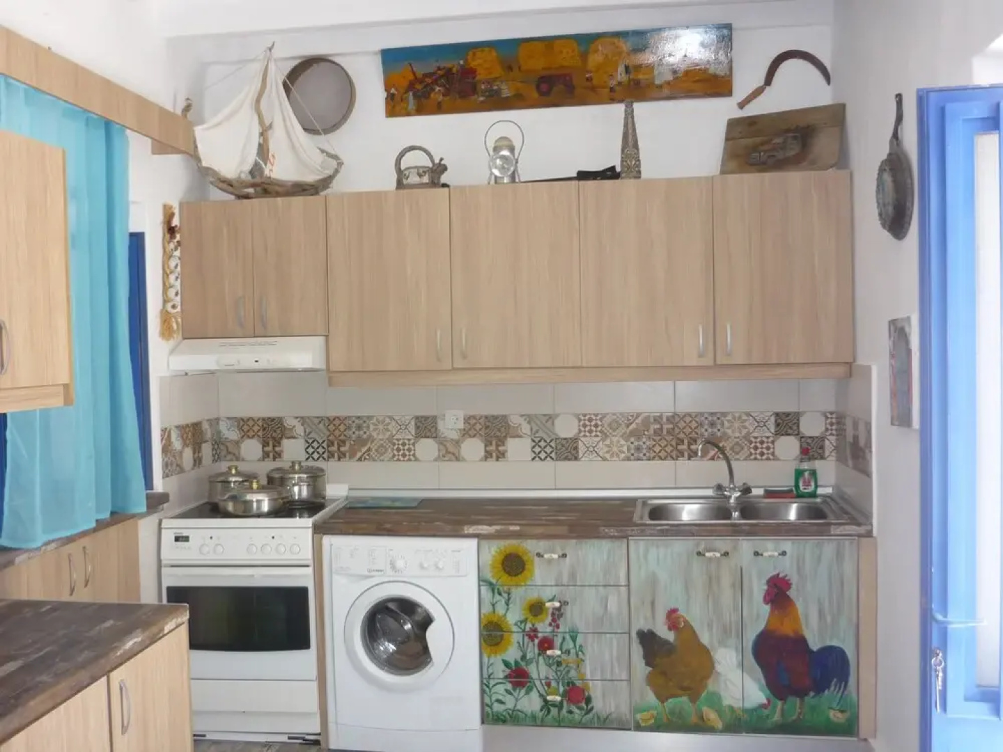 Traditional Villa 7 Mins Drive From Haraki Beach