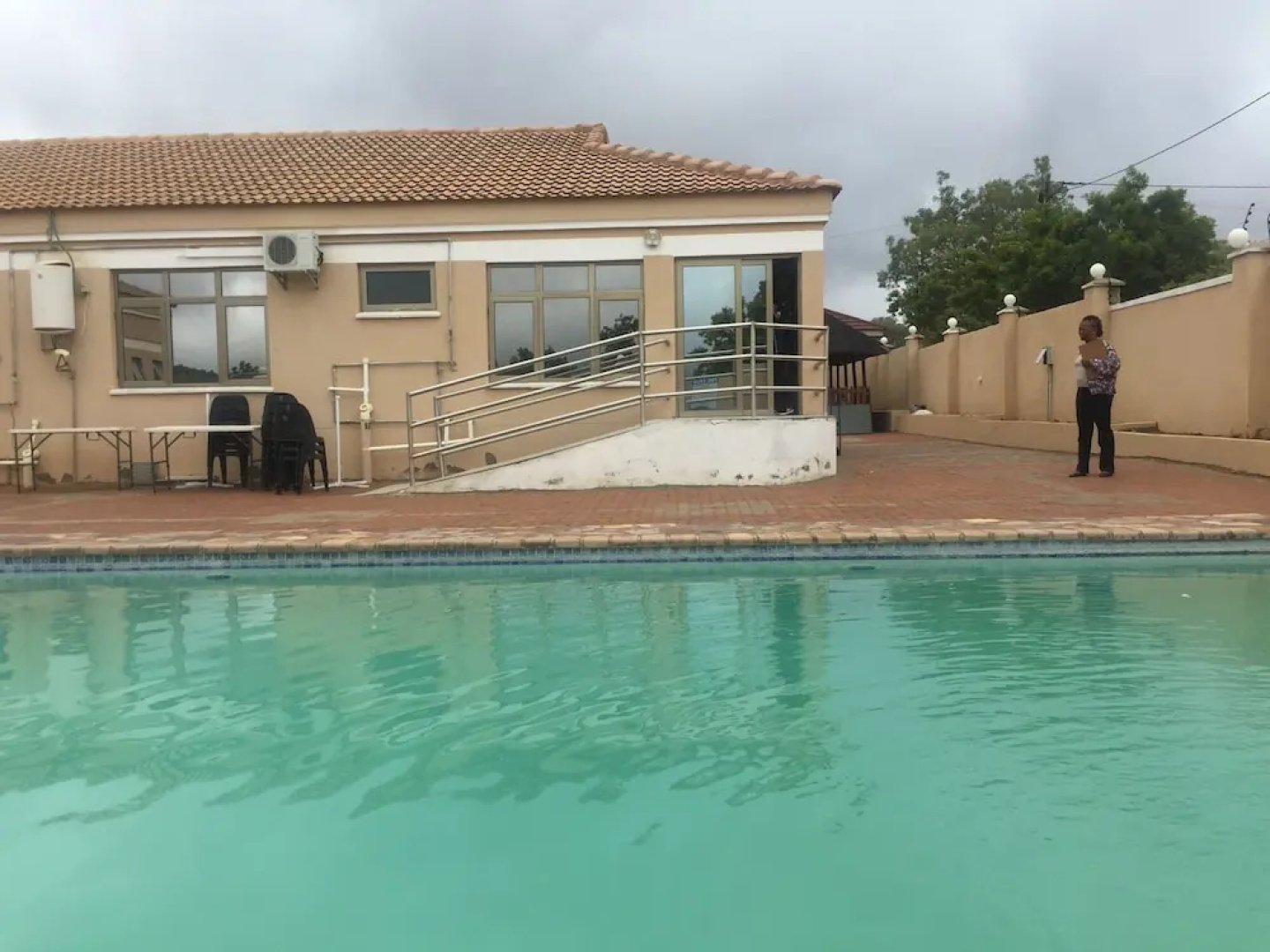 Warm Hands Hotel