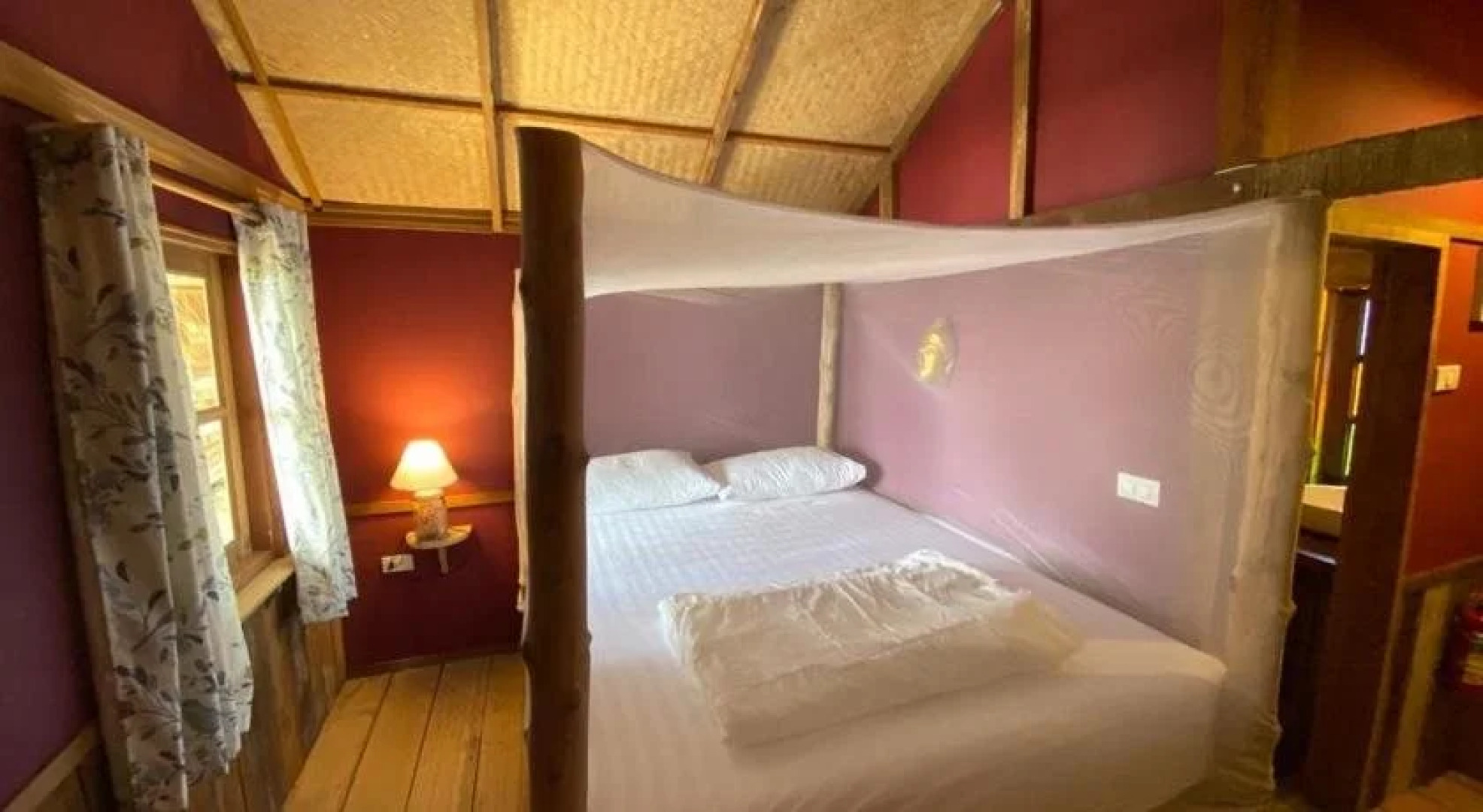 Castaway Beach Bungalows