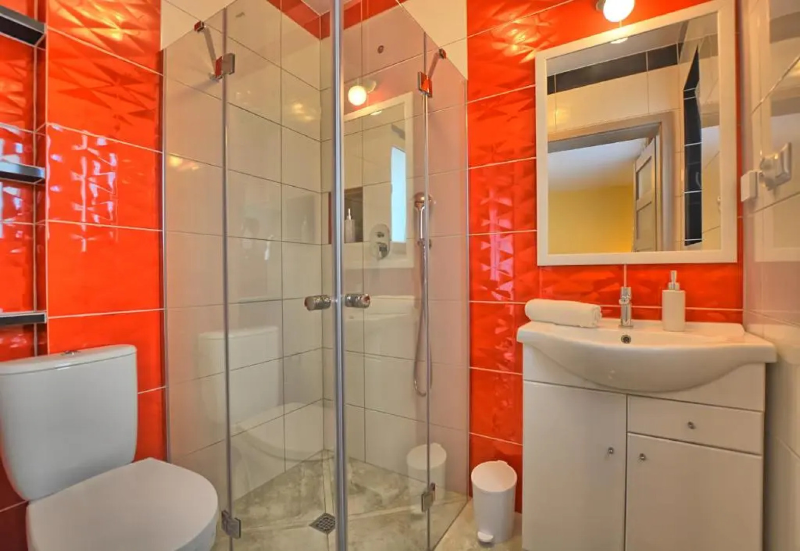 Jaworina- Apartamenty, Domki i Pokoje