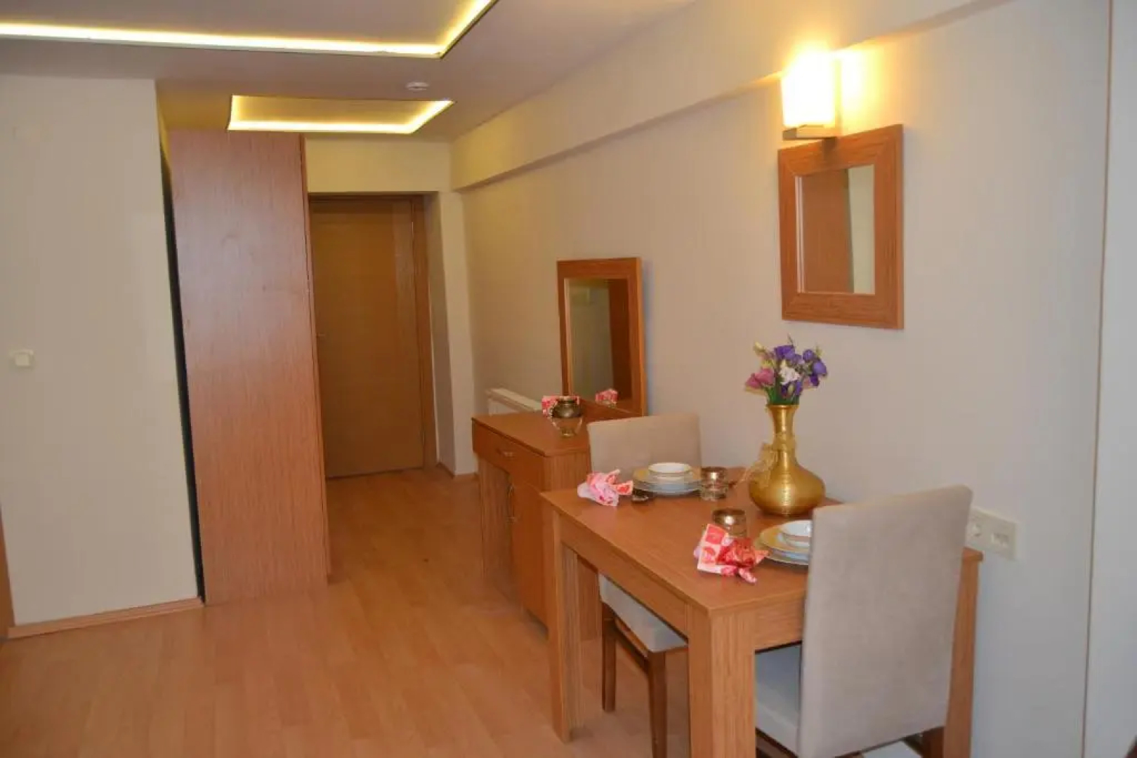 Aiza Suites