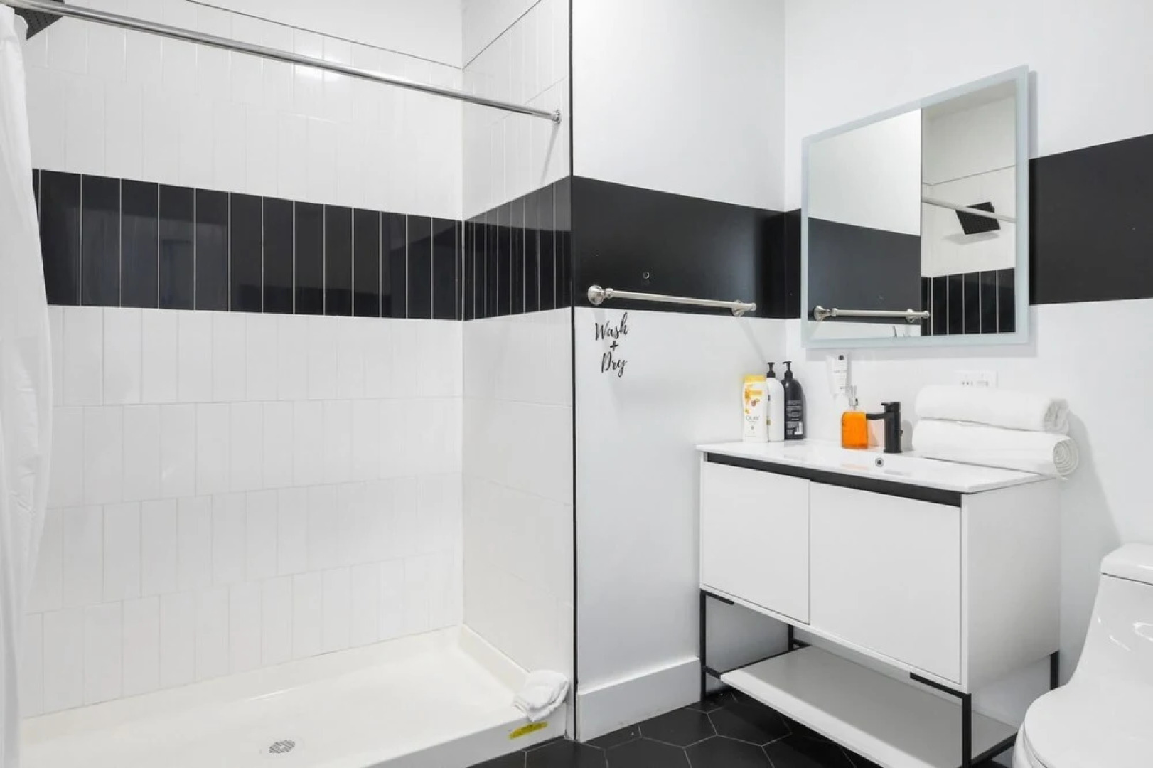 Luxury 2BR 30 Mins to Manhattan Evonify