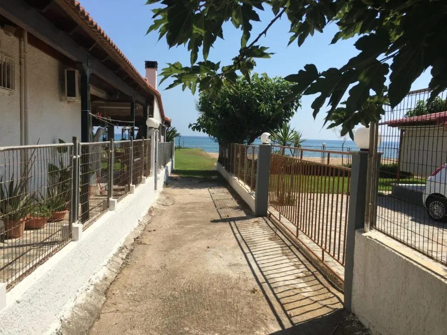 Παραθαλάσσια κατοικία στην παραλία Κατακόλου