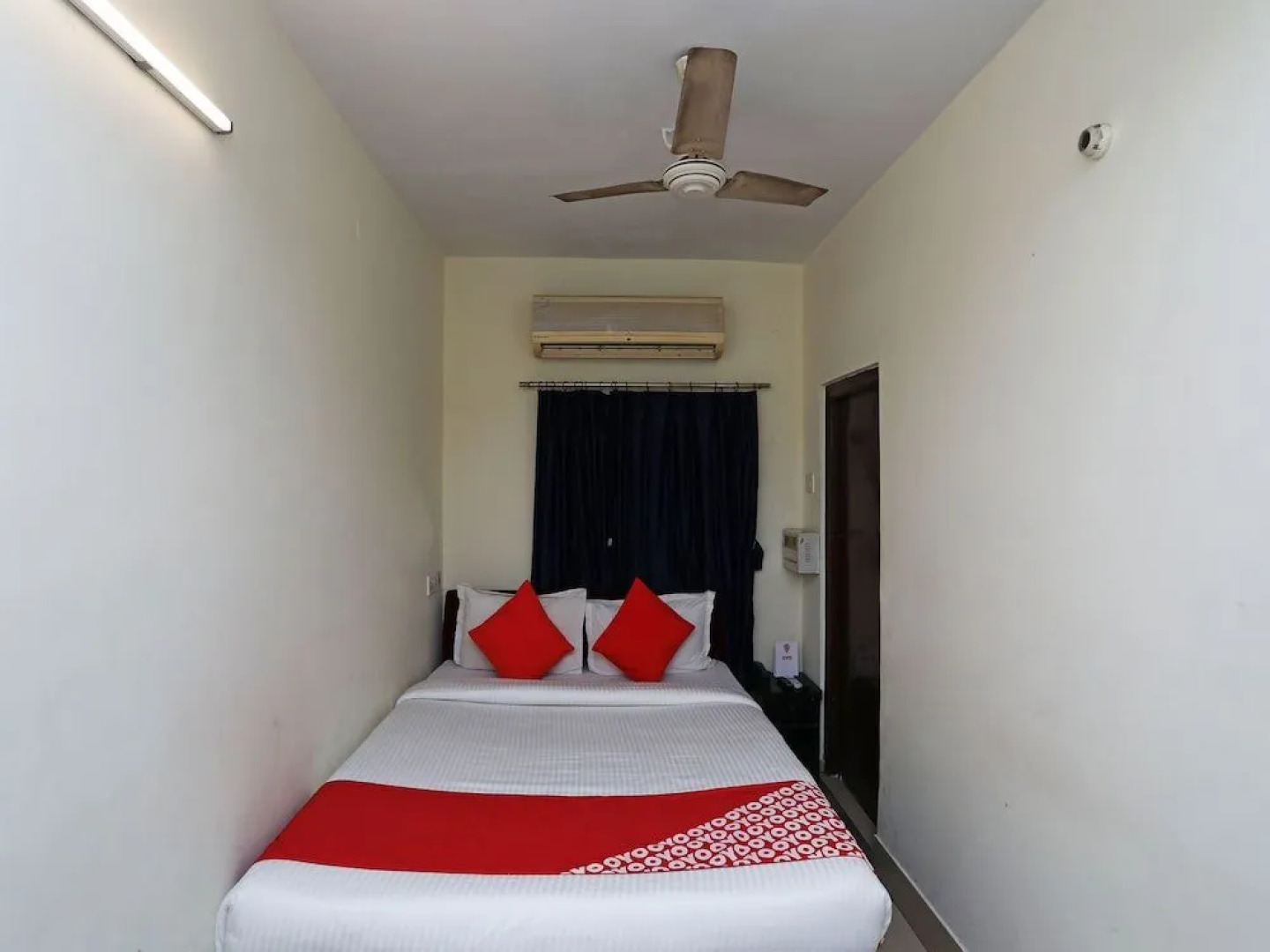 Oyo 13906 Vinita Inn