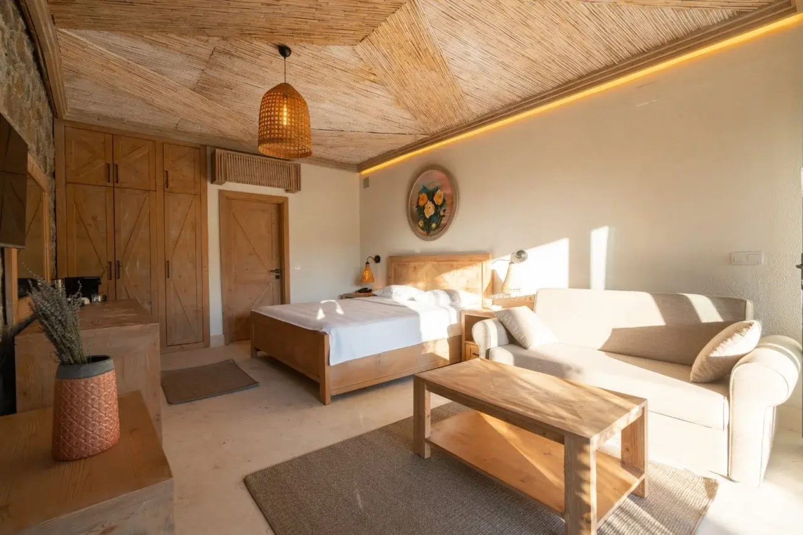 Izz Getaway – Adults Only